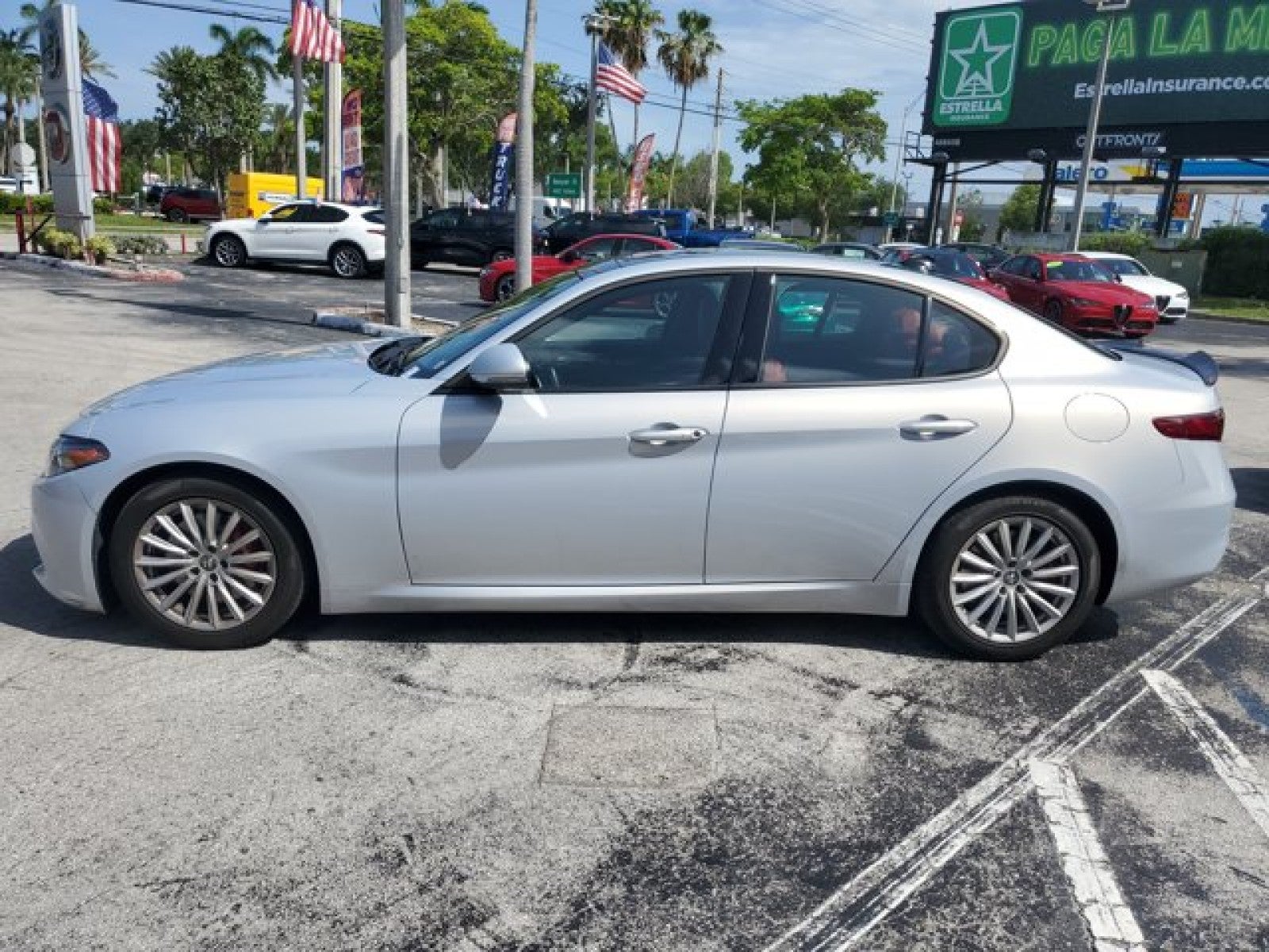 2023 Alfa Romeo Giulia Base