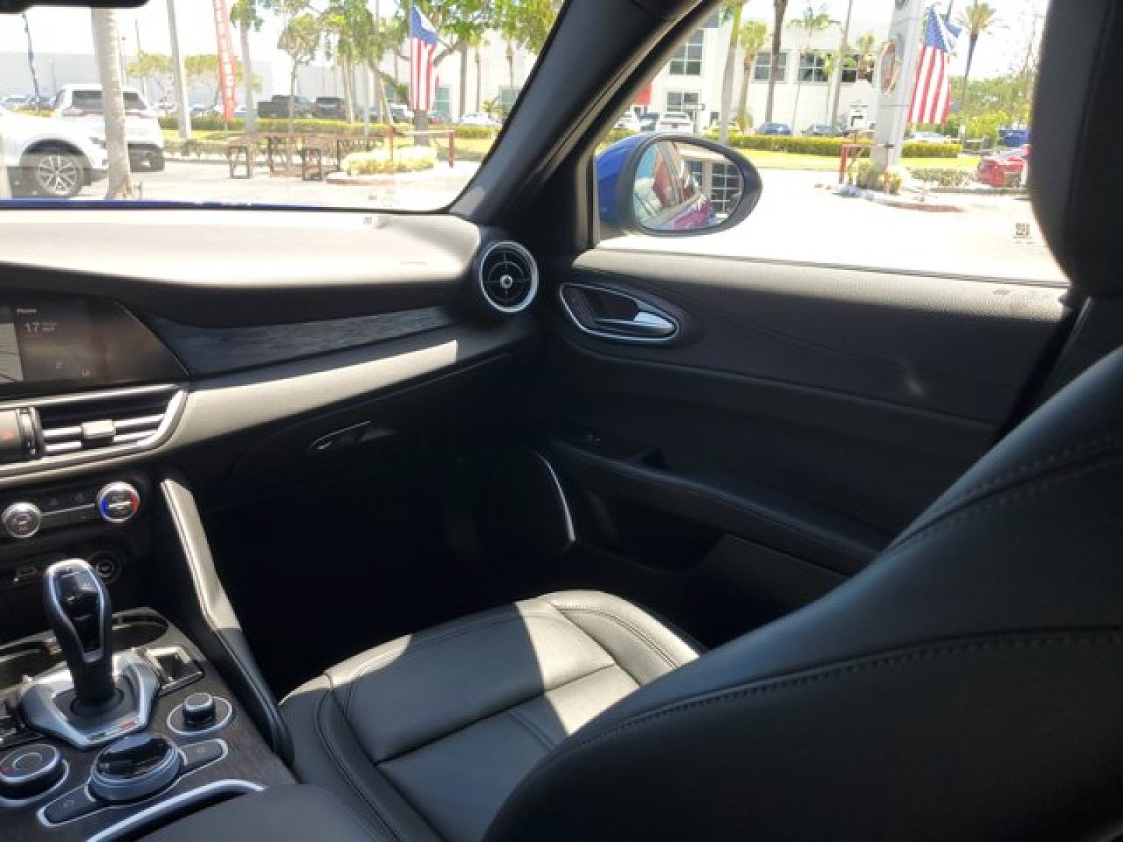 2022 Alfa Romeo Giulia Base