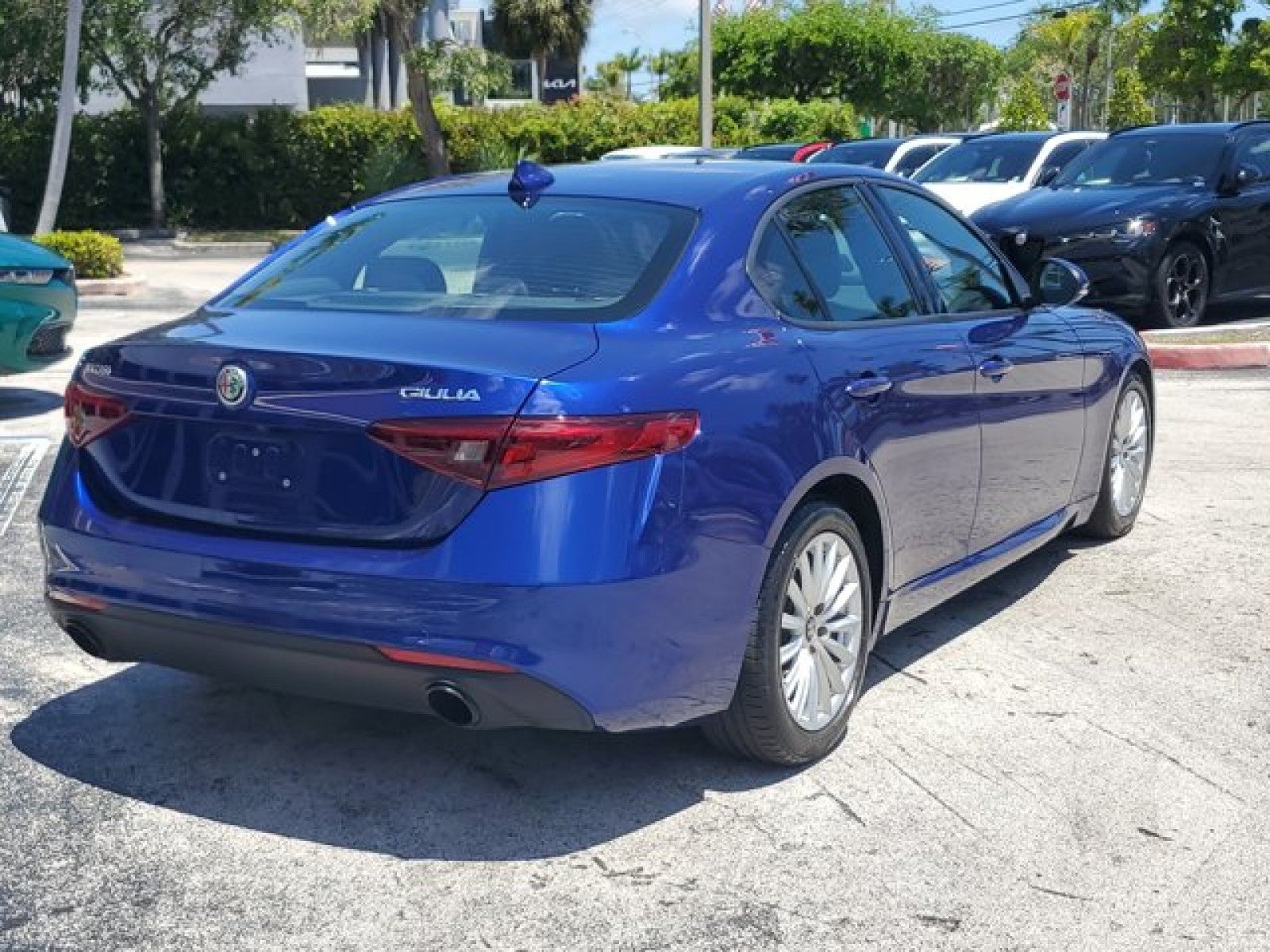 2022 Alfa Romeo Giulia Base