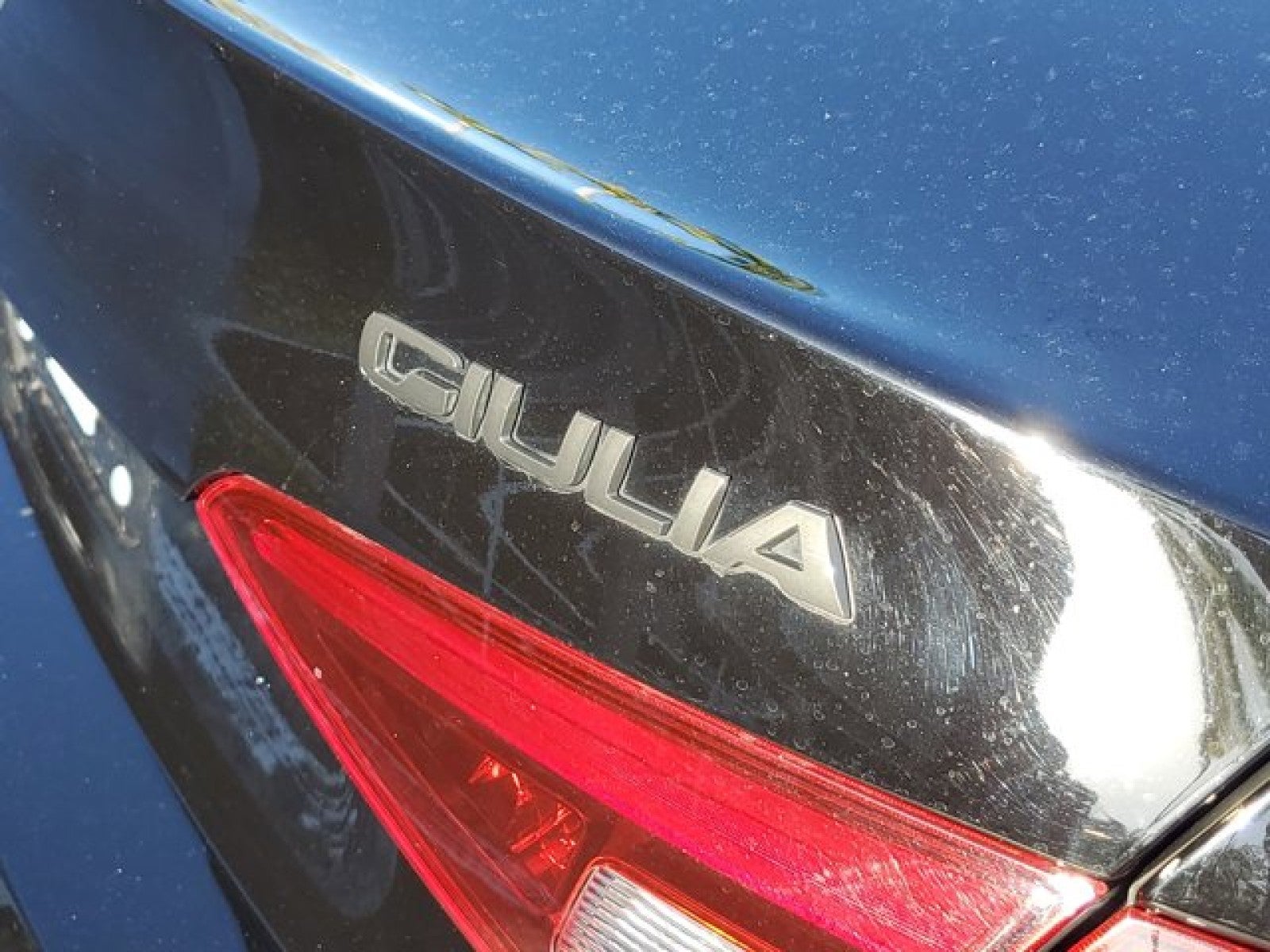 2019 Alfa Romeo Giulia Sport