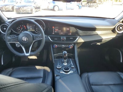 2019 Alfa Romeo Giulia Sport