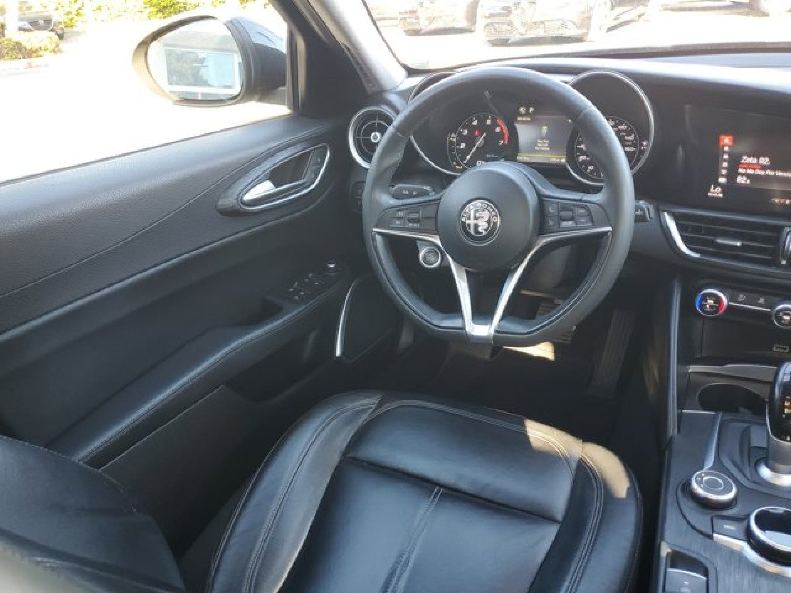 2019 Alfa Romeo Giulia Sport