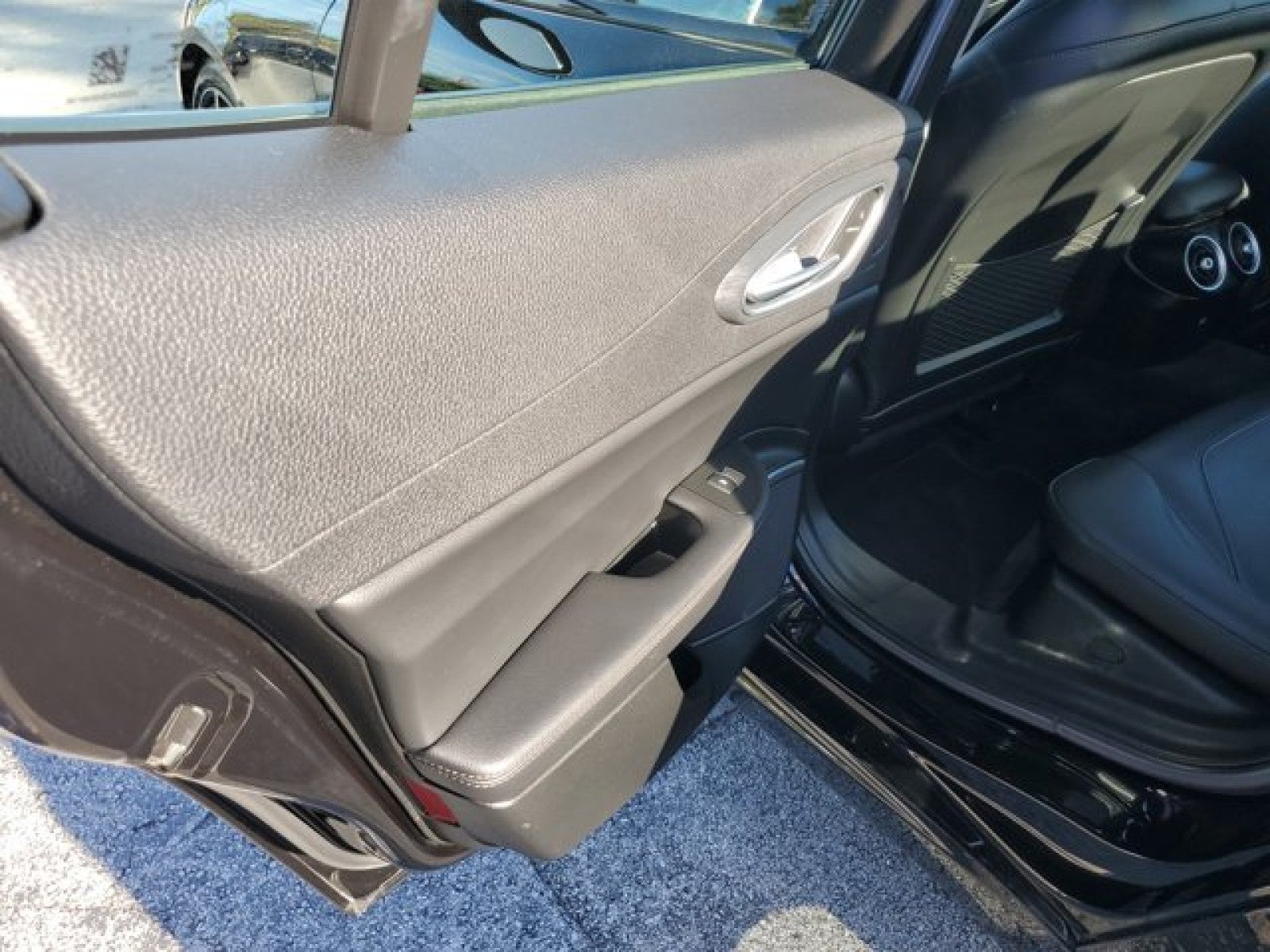 2019 Alfa Romeo Giulia Sport