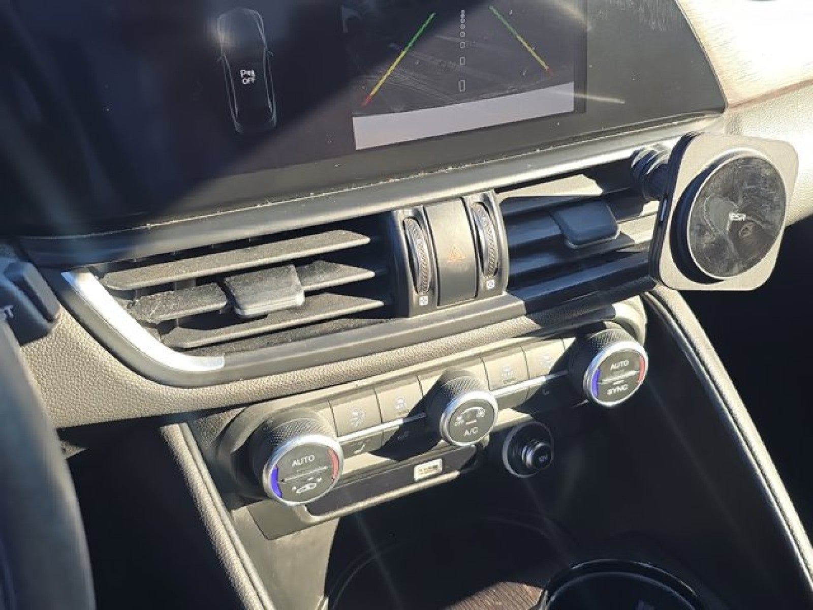 2022 Alfa Romeo Giulia Ti AWD