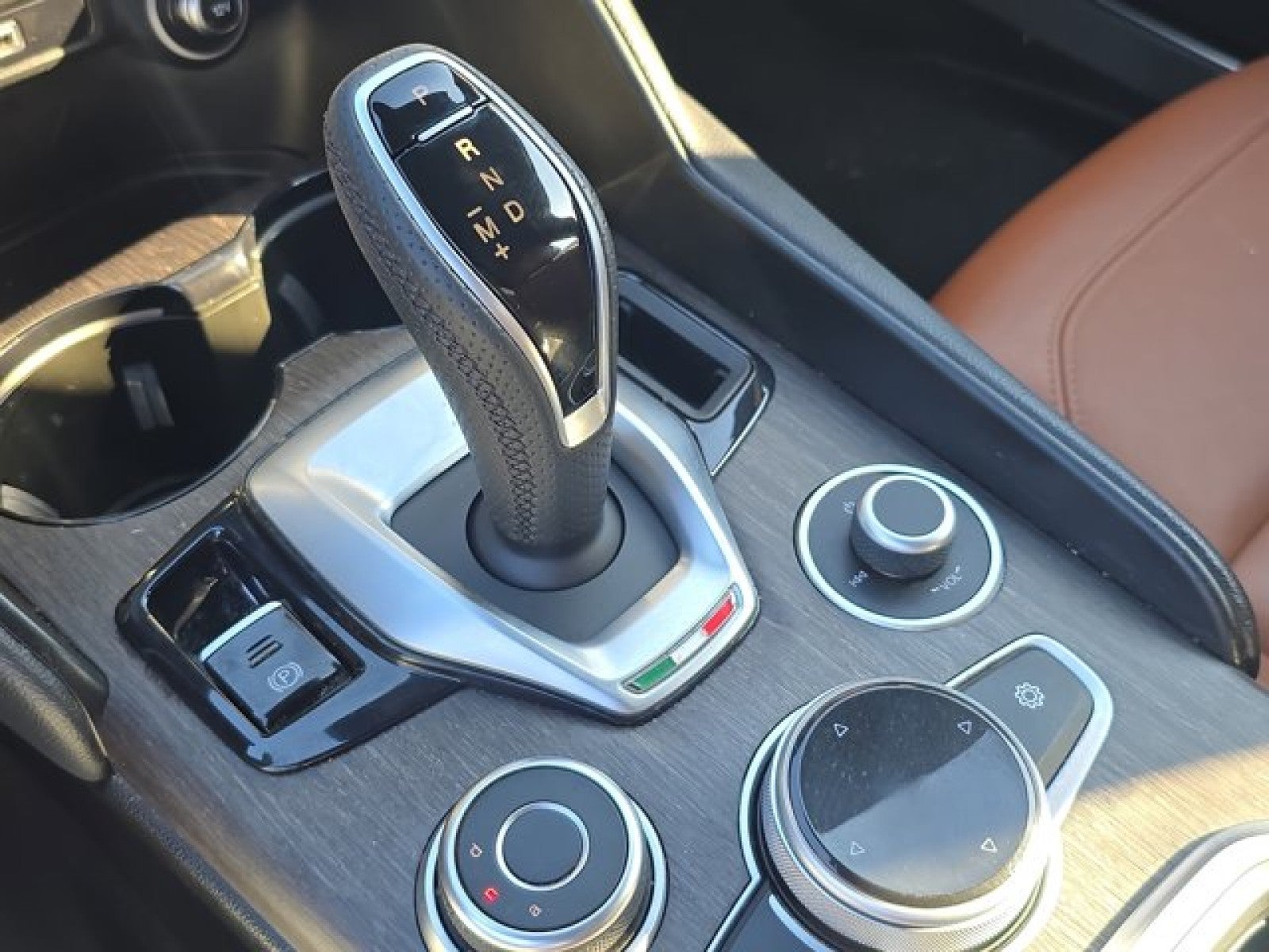 2022 Alfa Romeo Giulia Ti AWD