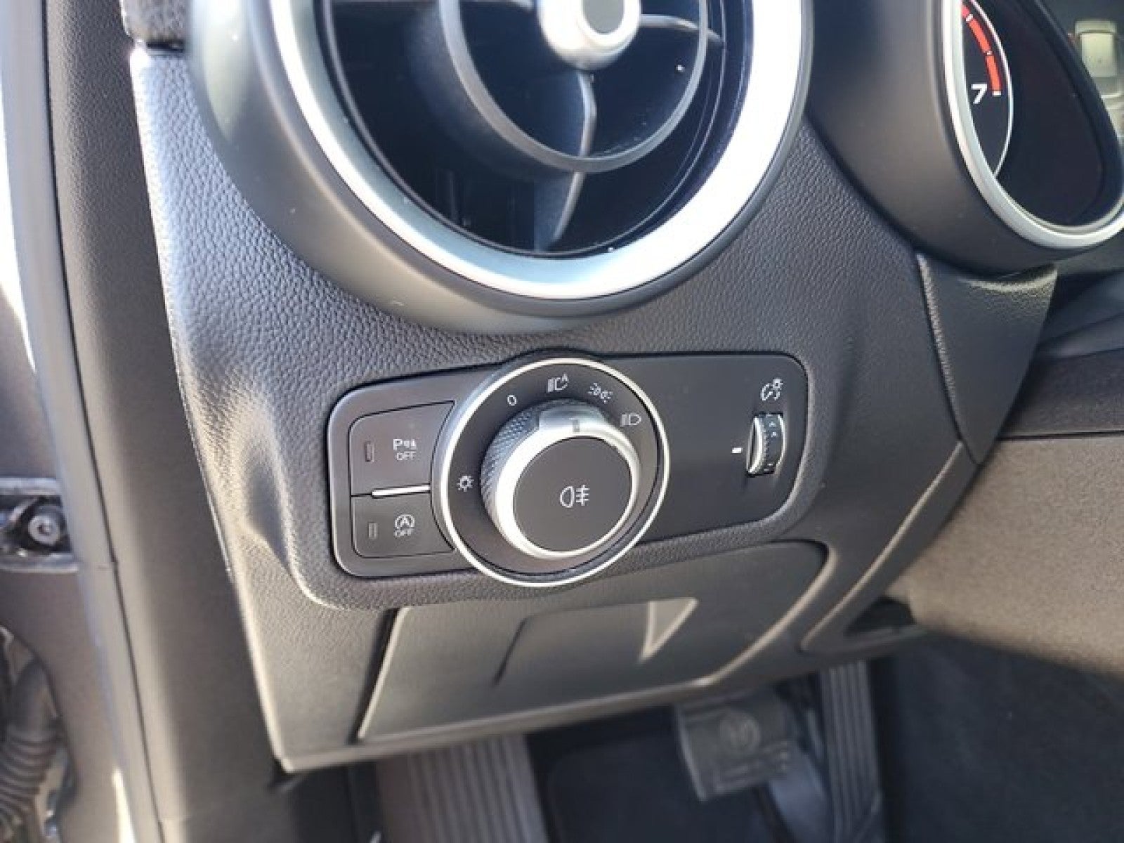 2018 Alfa Romeo Stelvio Ti AWD Ti