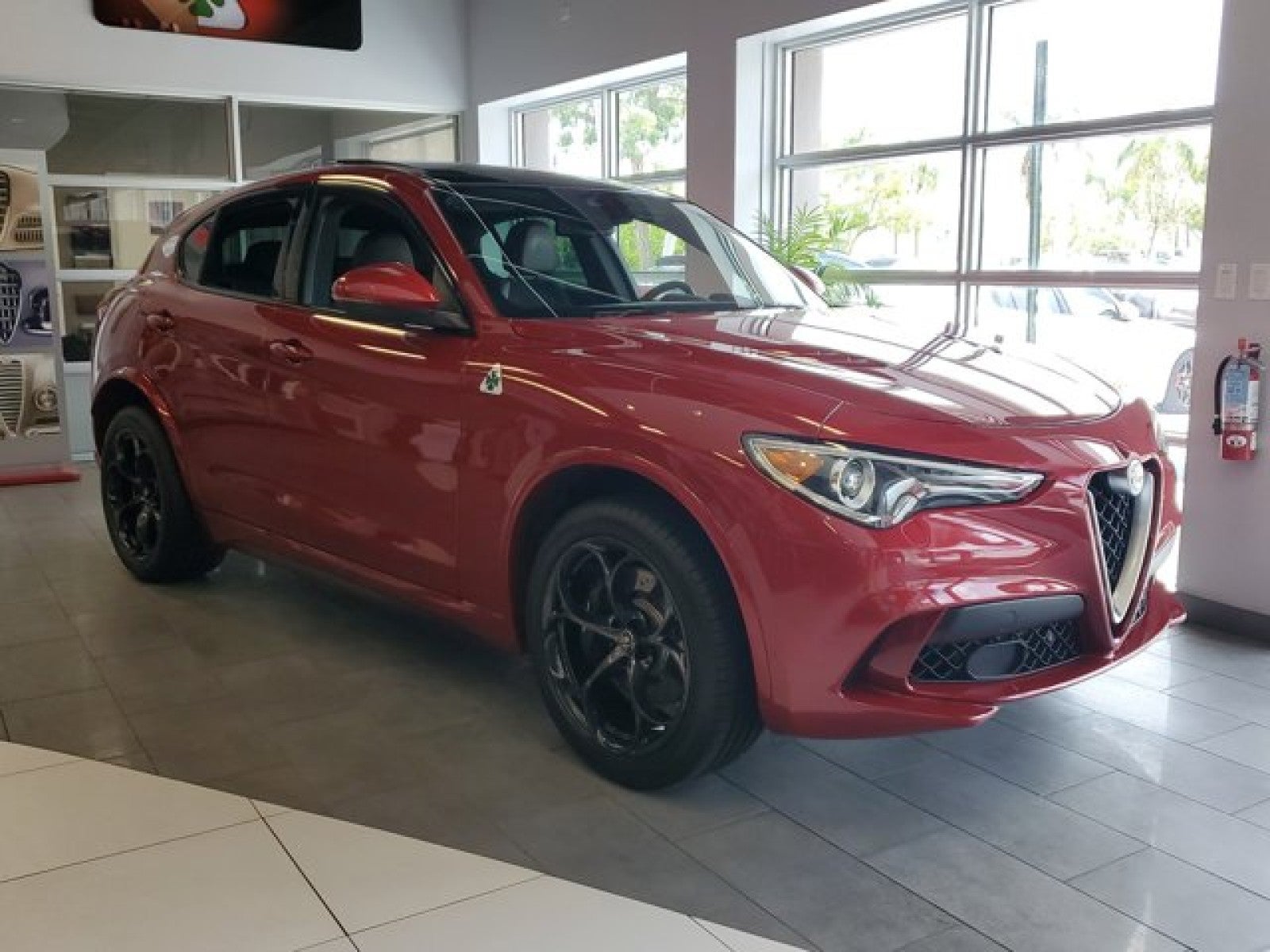 2018 Alfa Romeo Stelvio Quadrifoglio Base