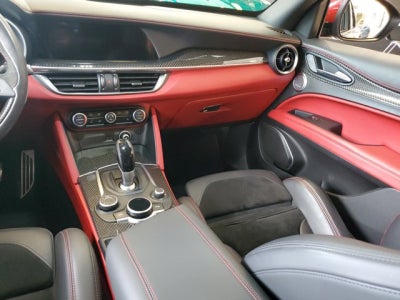 2018 Alfa Romeo Stelvio Quadrifoglio Base