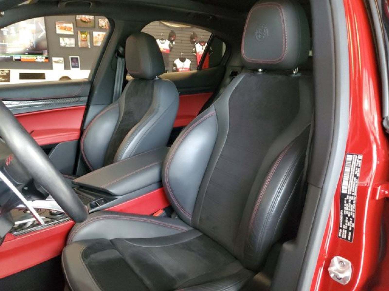 2018 Alfa Romeo Stelvio Quadrifoglio Base