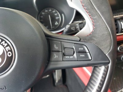 2018 Alfa Romeo Stelvio Quadrifoglio Base