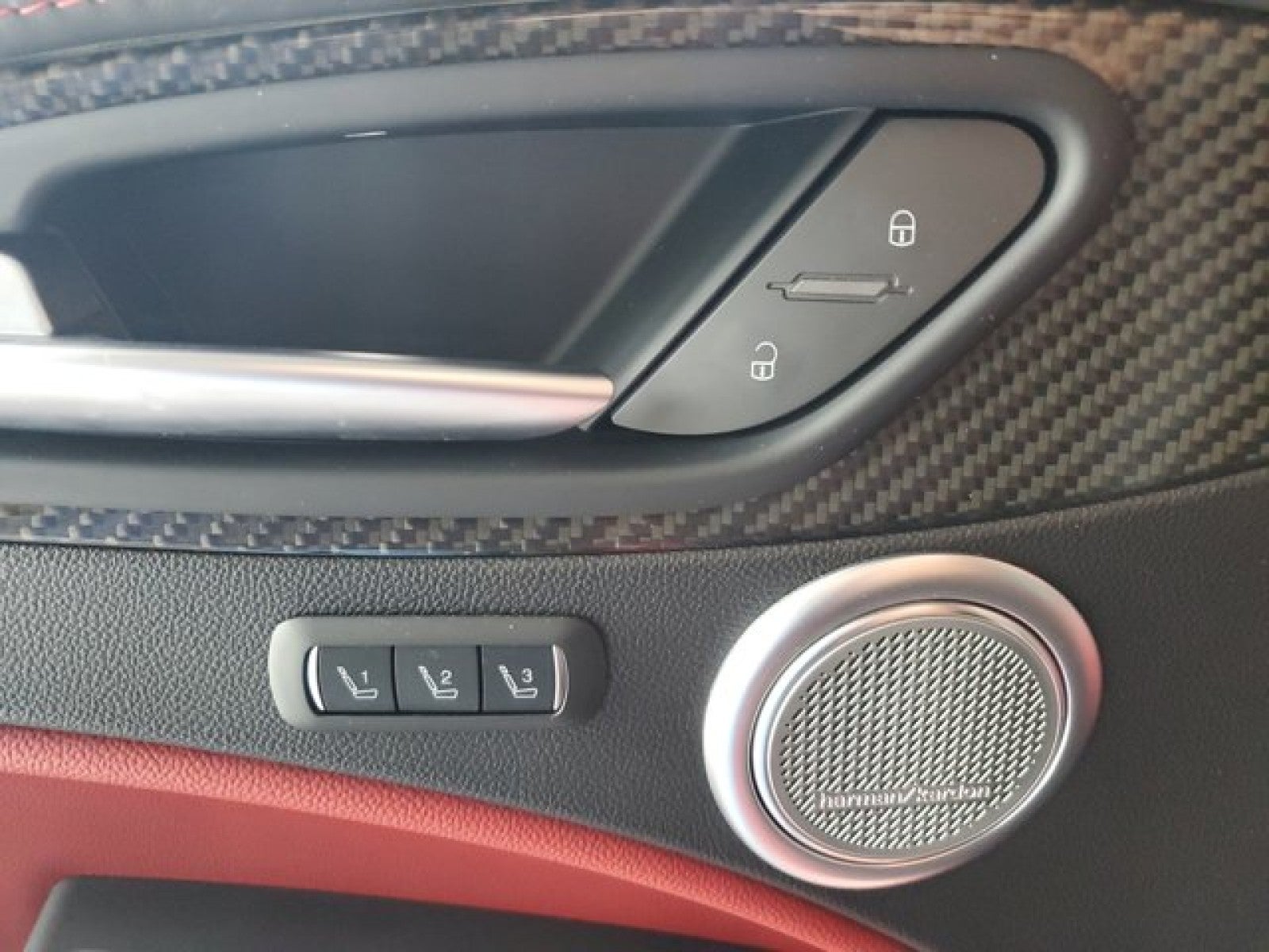 2018 Alfa Romeo Stelvio Quadrifoglio Base