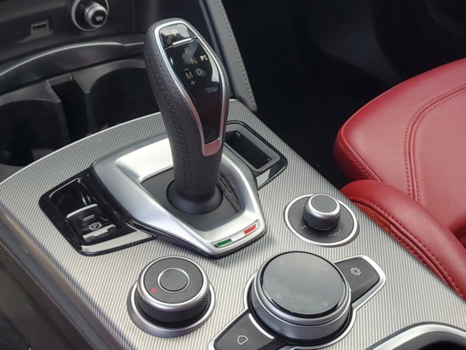 2022 Alfa Romeo Stelvio Veloce AWD
