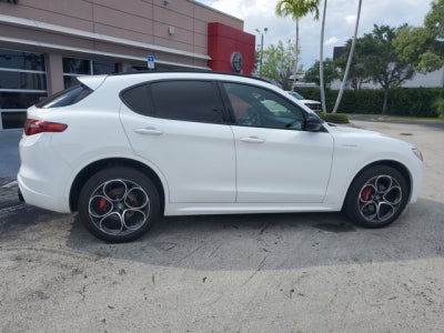 2022 Alfa Romeo Stelvio Veloce AWD